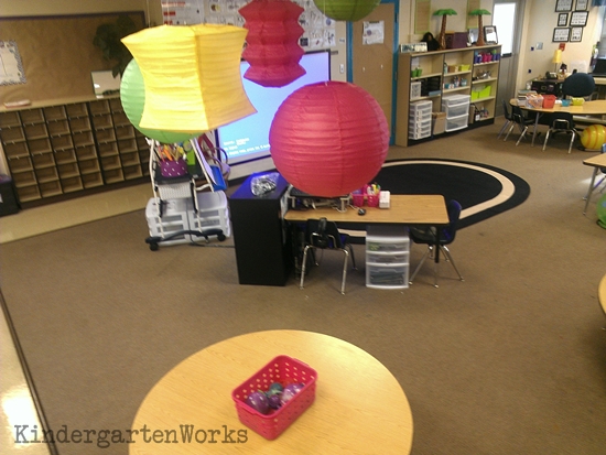 KindergartenWorks :: brightly colored and cohesive {creating a classroom color scheme}