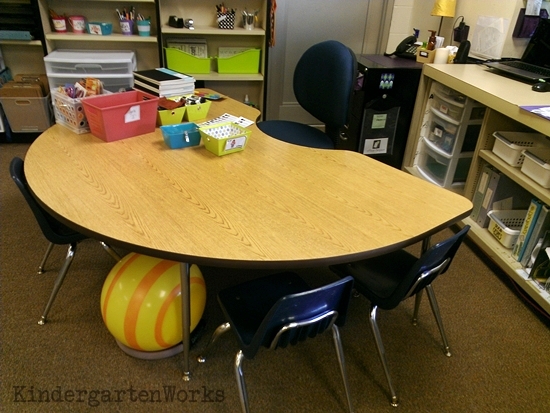 Kindergarten Works :: getting rid of my teacher desk {alternative seating bonus}